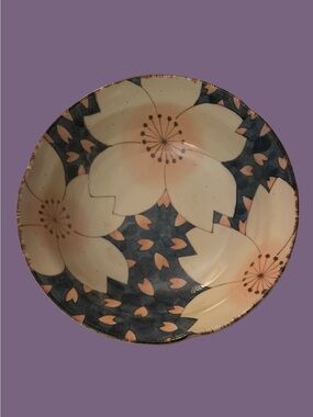 Vtg Japanese Sakura bowl - Hand Painted; 8.5” Diameter; Signed